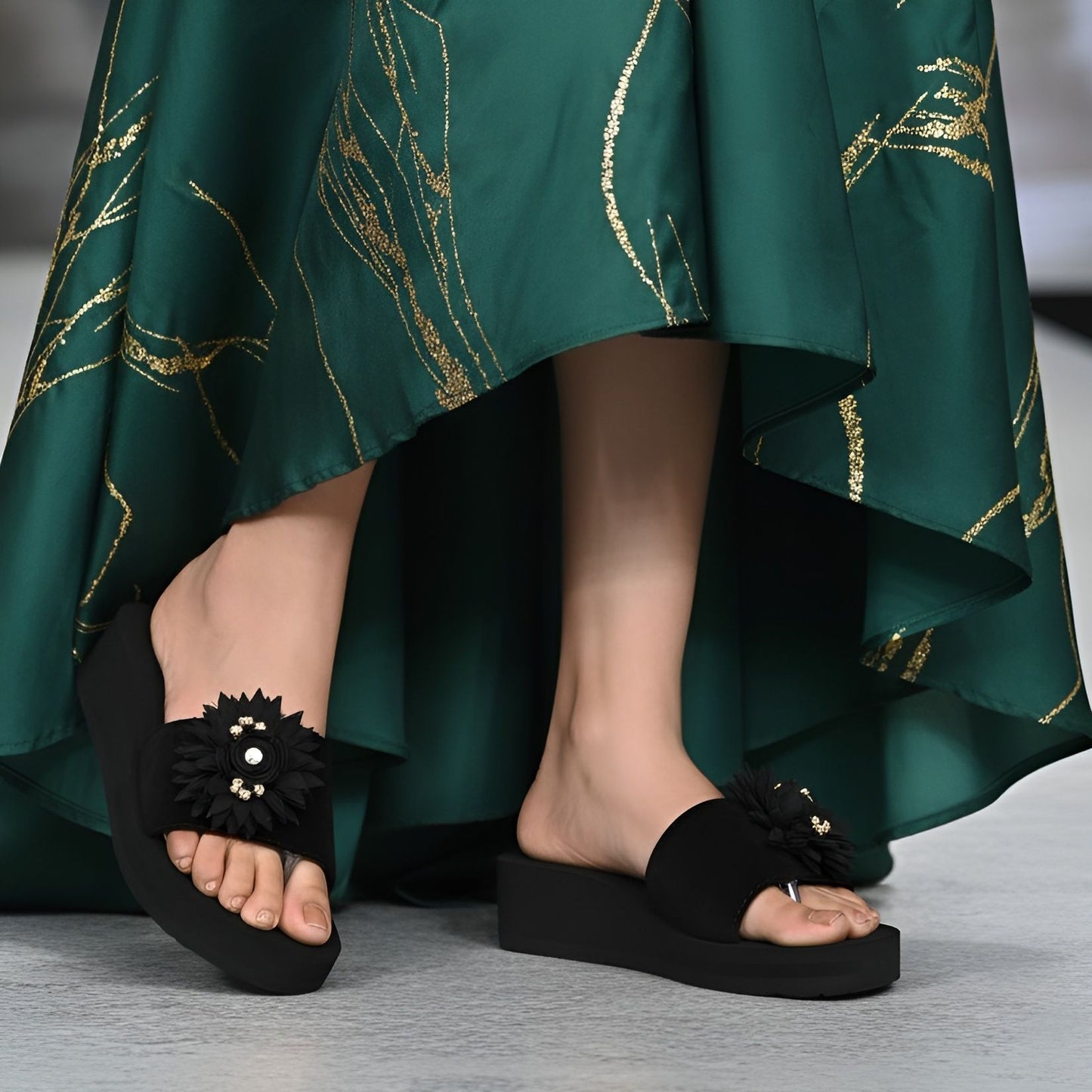 Women's Soft Sole Comfort Slippers 2700