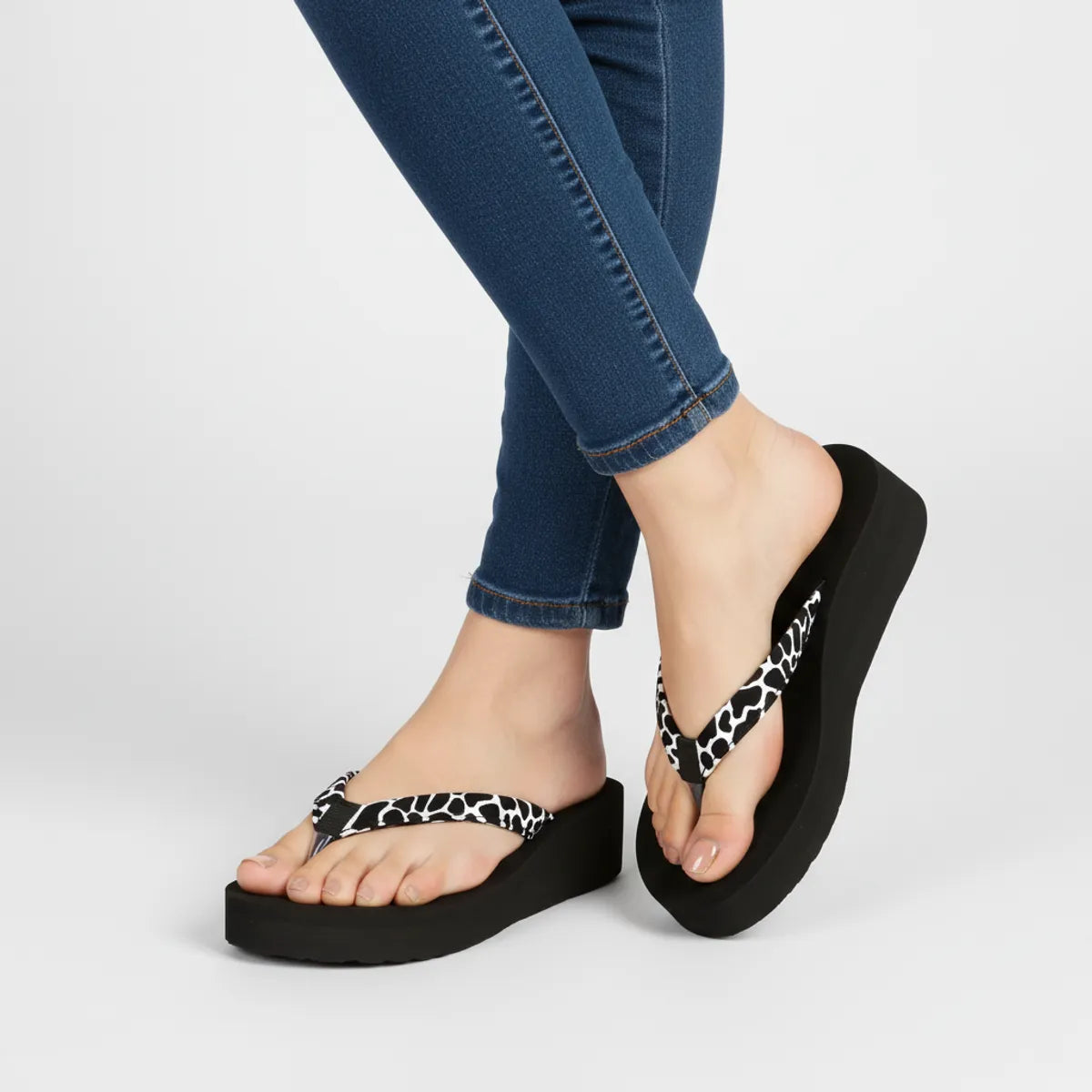 Dhamasa Stylish Daily Wear Slippers for Women